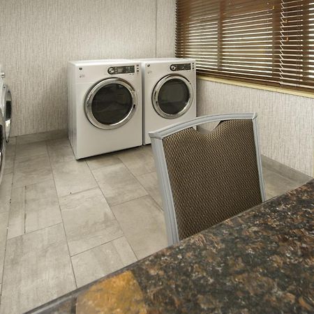 Holiday Inn Express Baltimore At The Stadiums By Ihg Luaran gambar